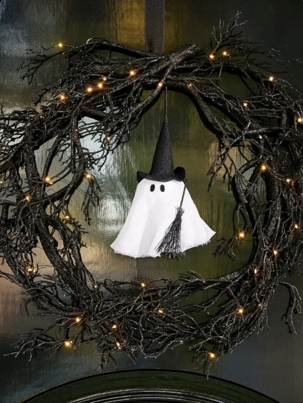 Pottery Barn Lit Ghost Witch Wreath, Halloween Decoration (PRICE IS FIRM)